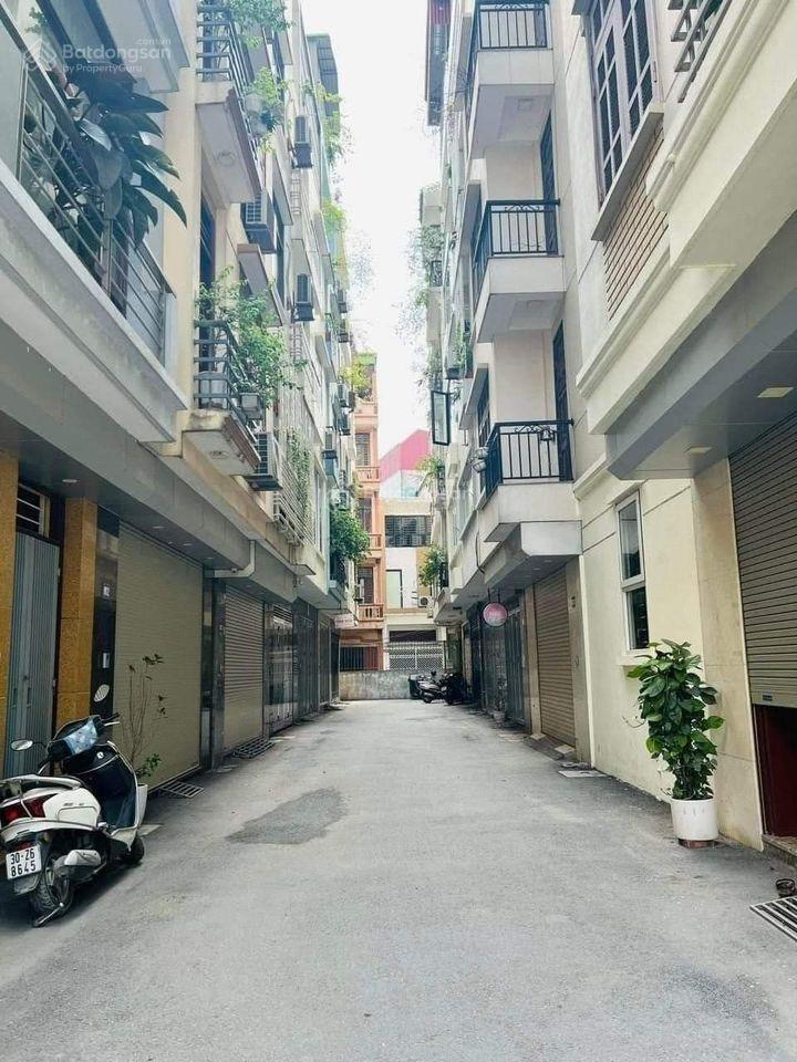240TR/M2 - SIÊU HIẾM - BÁN NHÀ PHỐ LINH LANG GẦN ĐỘI CẤN - 30M2 - Ô TÔ ĐỖ CỬA QUA NHÀ - Ảnh chính
